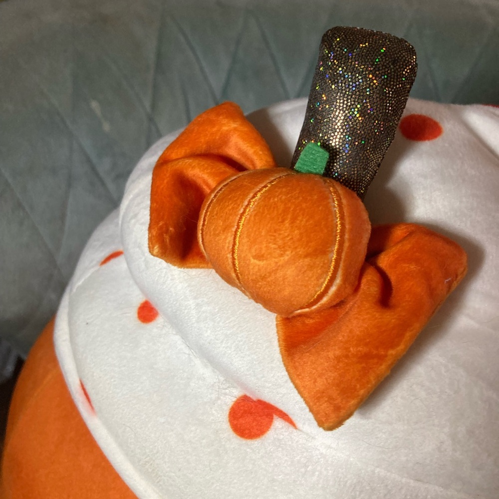 Squishmallows Kendla the pumpkin spice latte - Picture 2 of 3